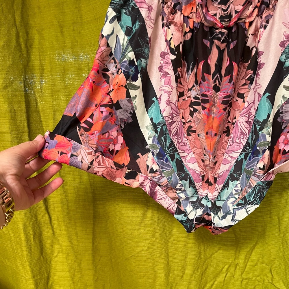 Beach Riot Romper - Picture 2 of 7
